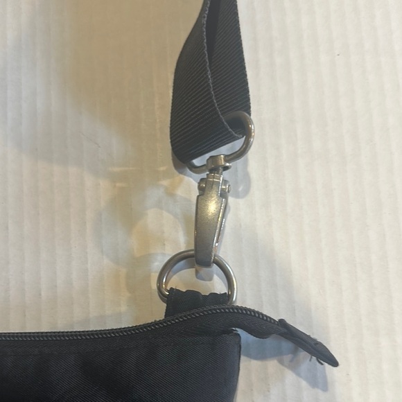 Baggallini Black Crossbody Bag w 4 front zippers back pocket adjustable strap - Picture 14 of 14